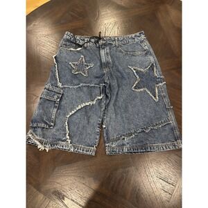 Hot Topic jean shorts With Embroidered Stars Pockets Medium Wash women size 15